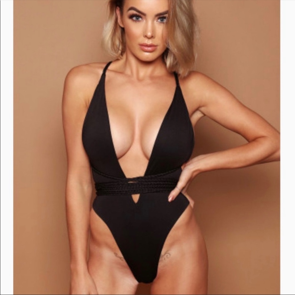 Mars the label swim